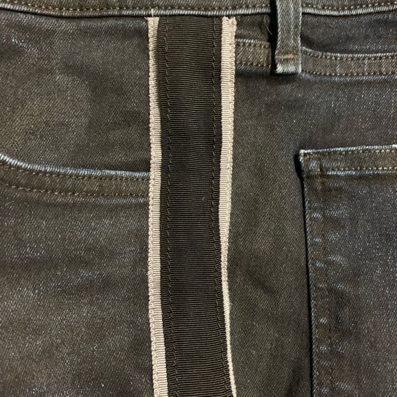 SOLD-Veronica Beard Carolyn baby boot Jeans - Picture 6 of 7